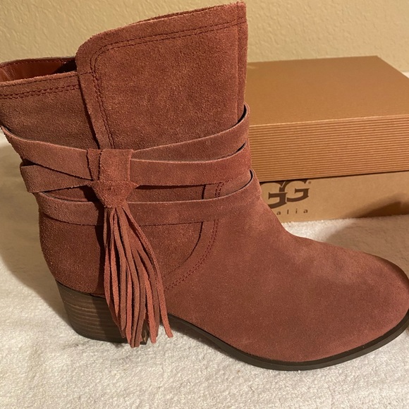 UGG Koolaburra Kenz Western Suede Tassel block heel booties NWOT - Picture 6 of 10